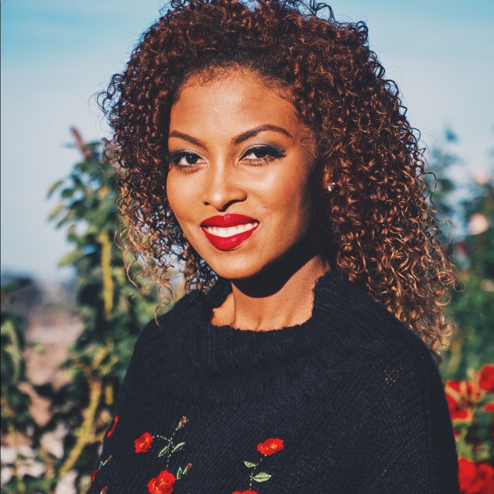 Meet your Posher, Angelina